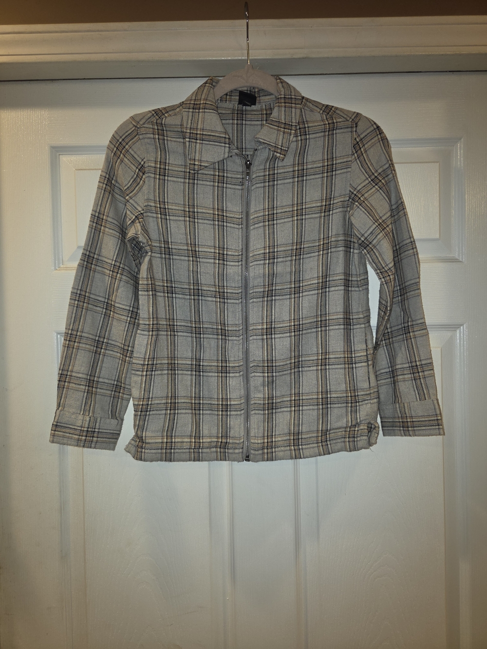 Art Class Classic Tan, Black and Gray Plaid Zip-Front Casual Jacket